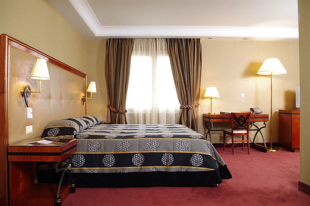 Piraeus Theoxenia Hotel Екстериор снимка